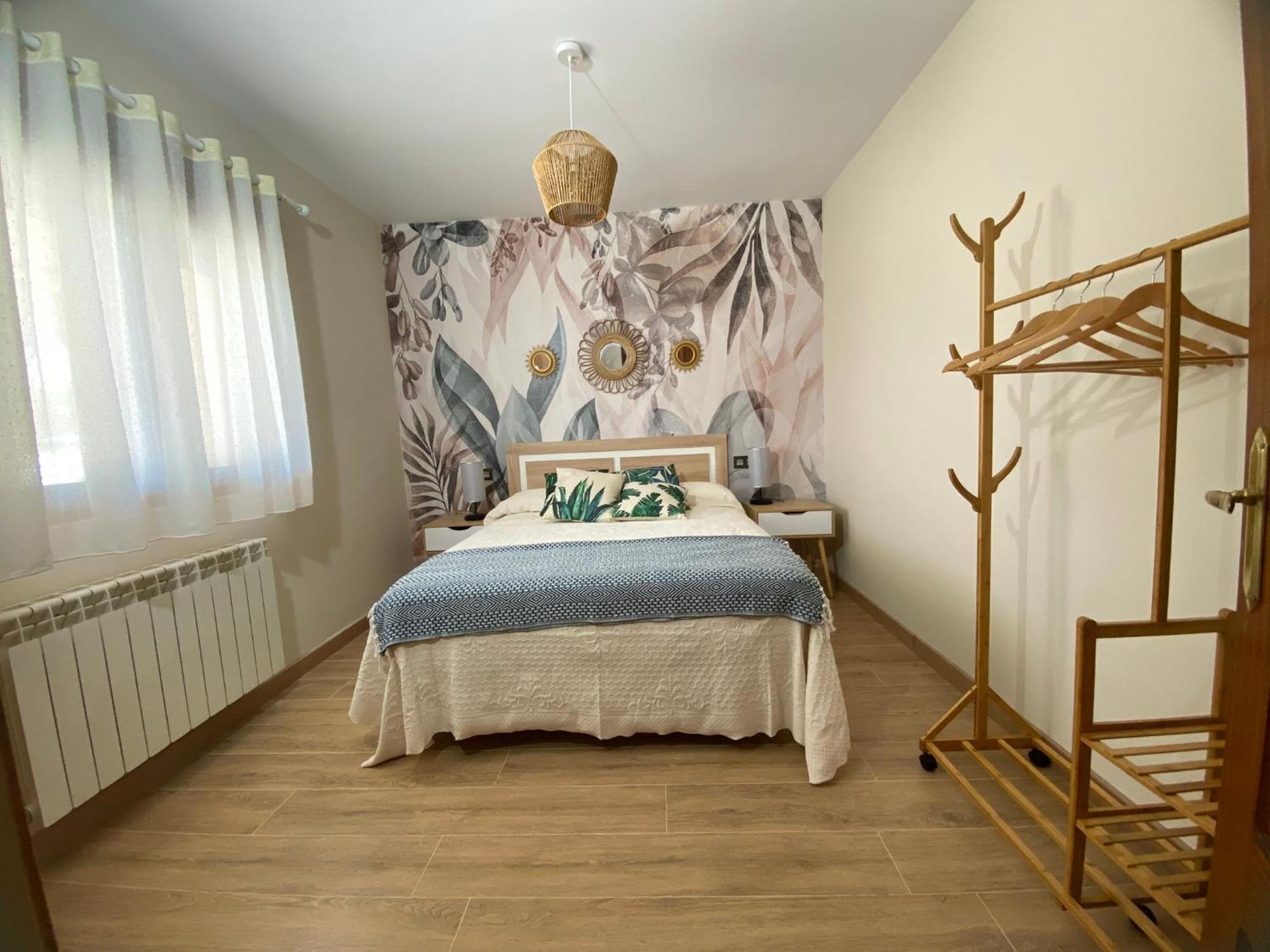 הוילה Aldeamayor de San Martin Casitas El Raso מראה חיצוני תמונה